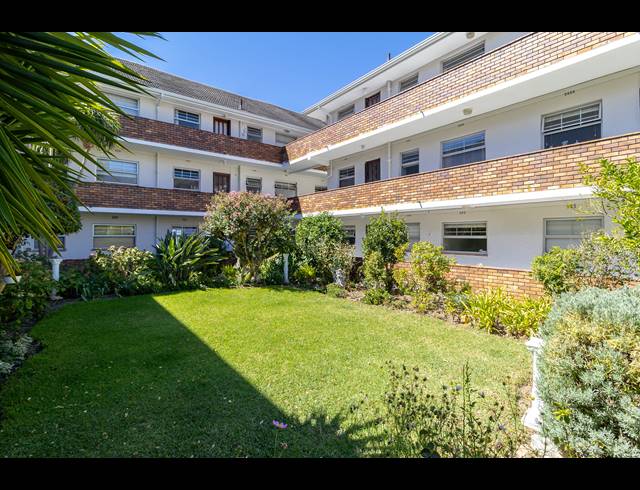 2 BEDROOM APARTMENT FOR SALE IN TAMBOERSKLOOF